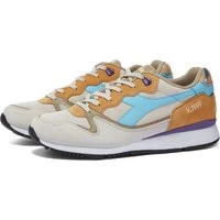 Diadora Men's V7000 Camo Sneakers In Light Grey/Oak Buff